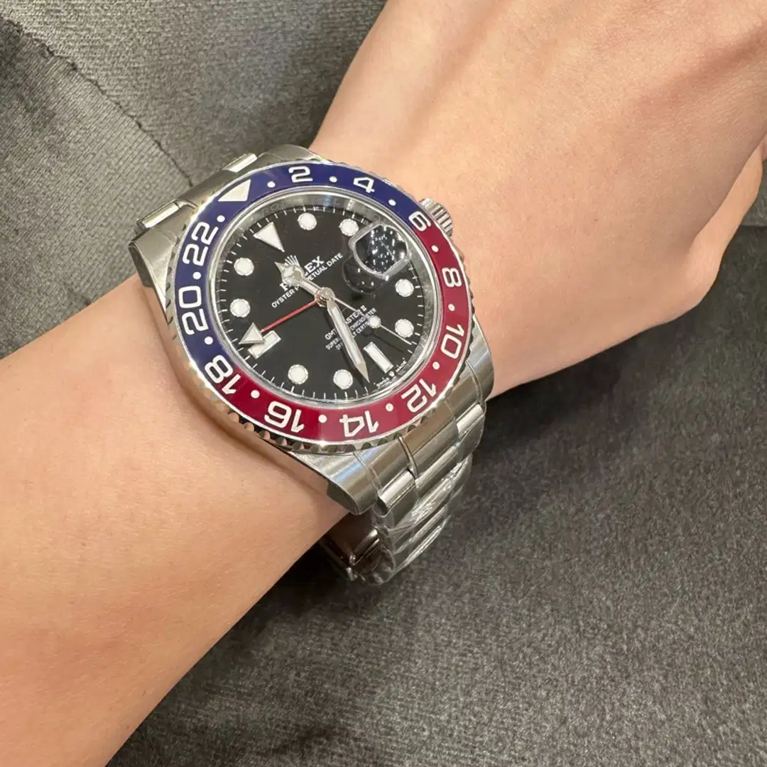 Rolex GMT Master II Pepsi 126710BLRO Black Oyster